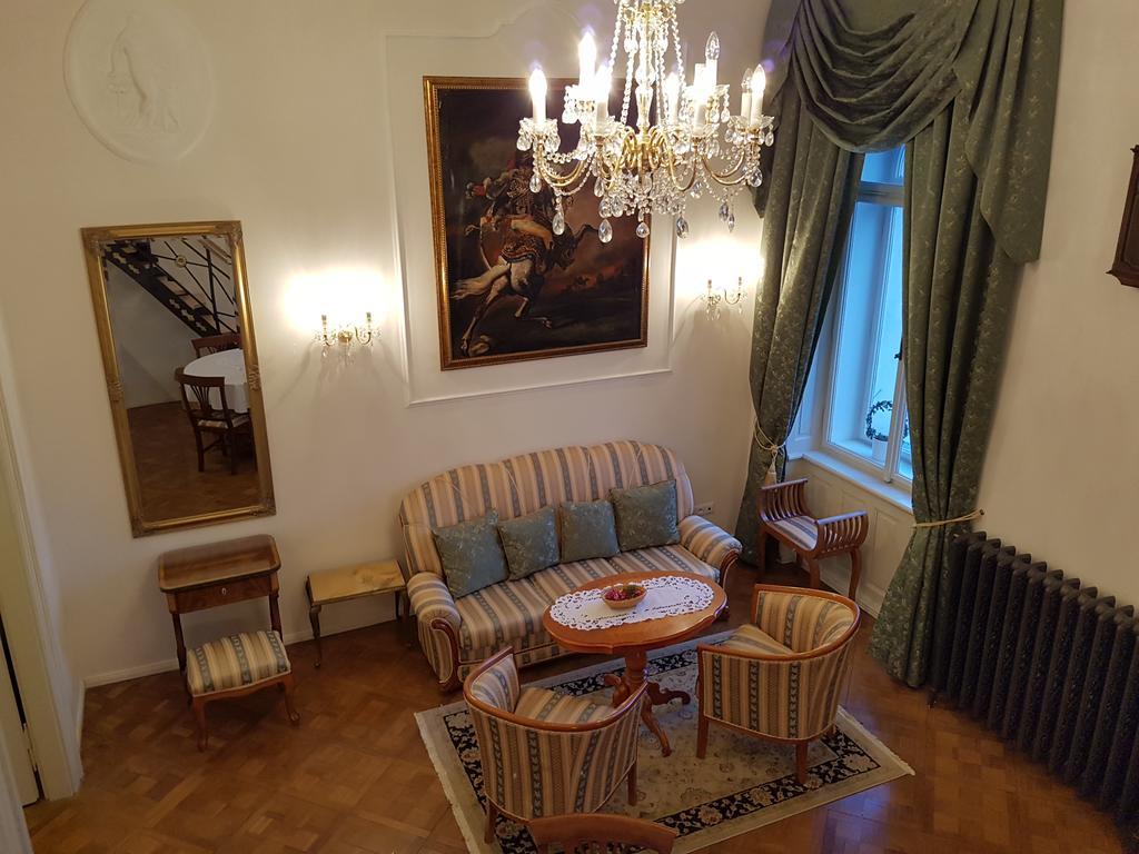 Charles Apartment Praga Esterno foto