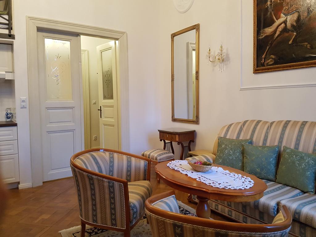 Charles Apartment Praga Esterno foto